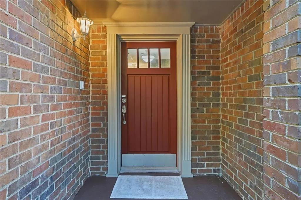 306 Brandywine Circle, Sandy Springs, Georgia 30350, 3 Bedrooms Bedrooms, ,2 BathroomsBathrooms,Residential,For Sale,306 Brandywine Circle,7671109