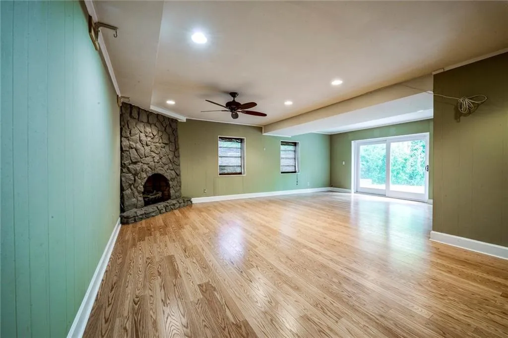 7150 Brandon Mill Road, Sandy Springs, Georgia 30328, 5 Bedrooms Bedrooms, ,3 BathroomsBathrooms,Residential,Sold,7150 Brandon Mill Road,6541881