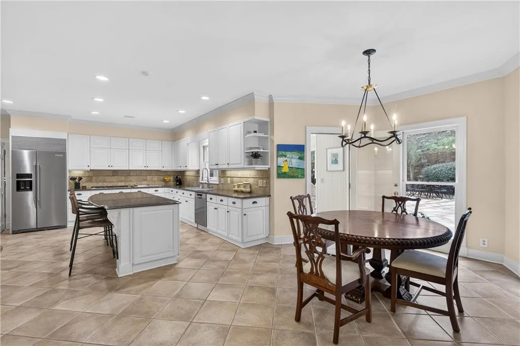 1735 Winterthur Close Nw, Sandy Springs, Georgia 30328, 5 Bedrooms Bedrooms, ,4 BathroomsBathrooms,Residential,For Sale,1735 Winterthur Close Nw,7713110