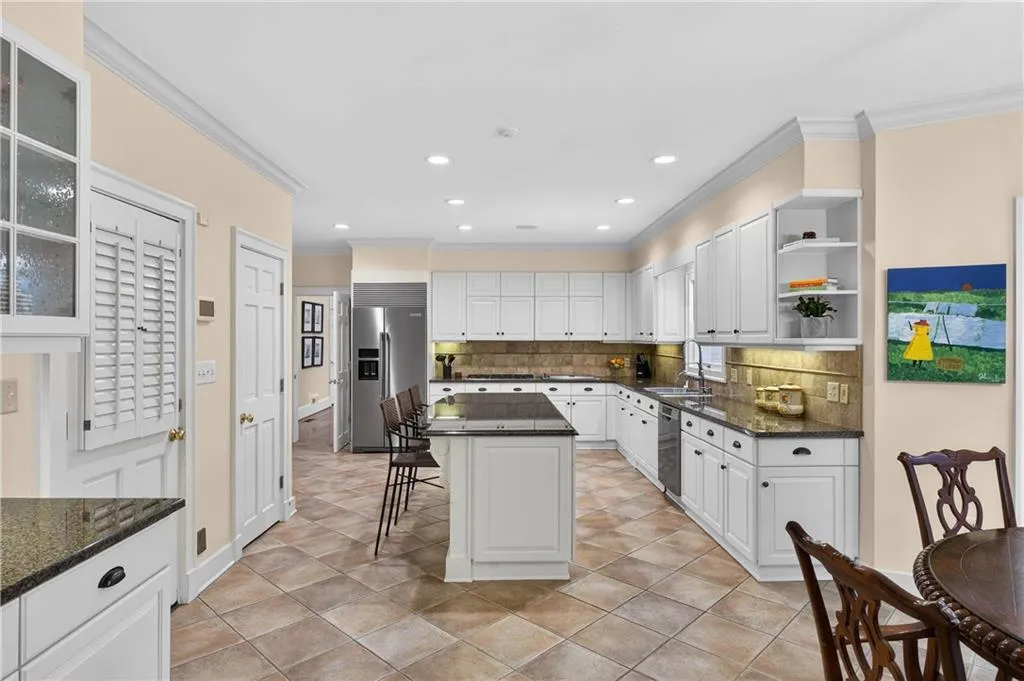 1735 Winterthur Close Nw, Sandy Springs, Georgia 30328, 5 Bedrooms Bedrooms, ,4 BathroomsBathrooms,Residential,For Sale,1735 Winterthur Close Nw,7713110