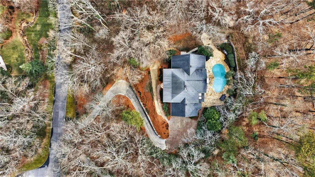 1735 Winterthur Close Nw, Sandy Springs, Georgia 30328, 5 Bedrooms Bedrooms, ,4 BathroomsBathrooms,Residential,For Sale,1735 Winterthur Close Nw,7713110