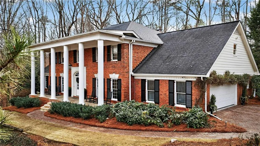 1735 Winterthur Close Nw, Sandy Springs, Georgia 30328, 5 Bedrooms Bedrooms, ,4 BathroomsBathrooms,Residential,For Sale,1735 Winterthur Close Nw,7713110
