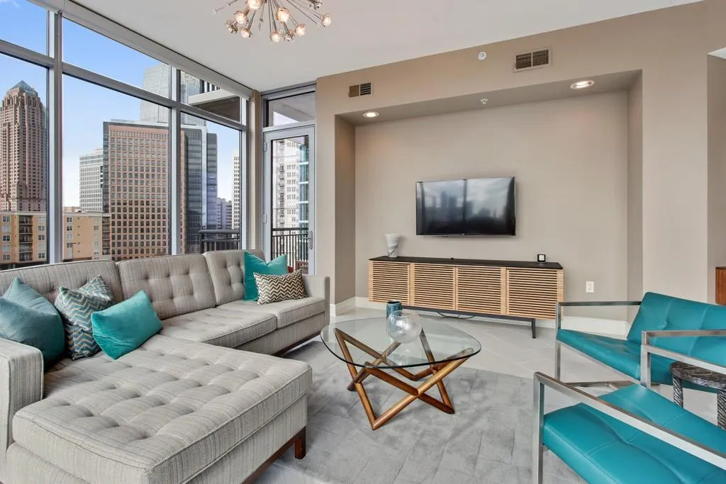 222 12th Street Ne Unit 1603, Atlanta, Georgia 30309, 2 Bedrooms Bedrooms, ,2 BathroomsBathrooms,Residential,Sold,222 12th Street Ne Unit 1603,5793931