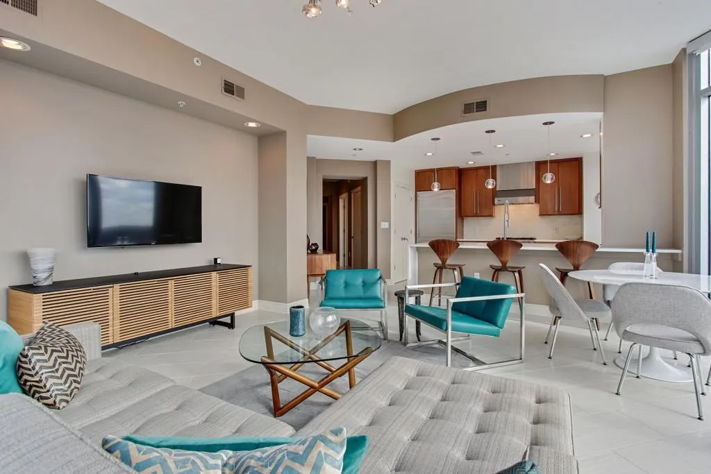 222 12th Street Ne Unit 1603, Atlanta, Georgia 30309, 2 Bedrooms Bedrooms, ,2 BathroomsBathrooms,Residential,Sold,222 12th Street Ne Unit 1603,5793931
