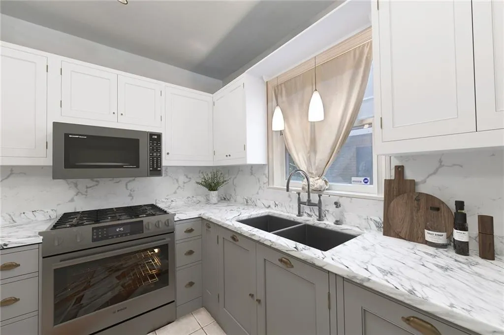 7500 Roswell Road Unit 65, Atlanta, Georgia 30350, 2 Bedrooms Bedrooms, ,2 BathroomsBathrooms,Residential,Sold,7500 Roswell Road Unit 65,7446802