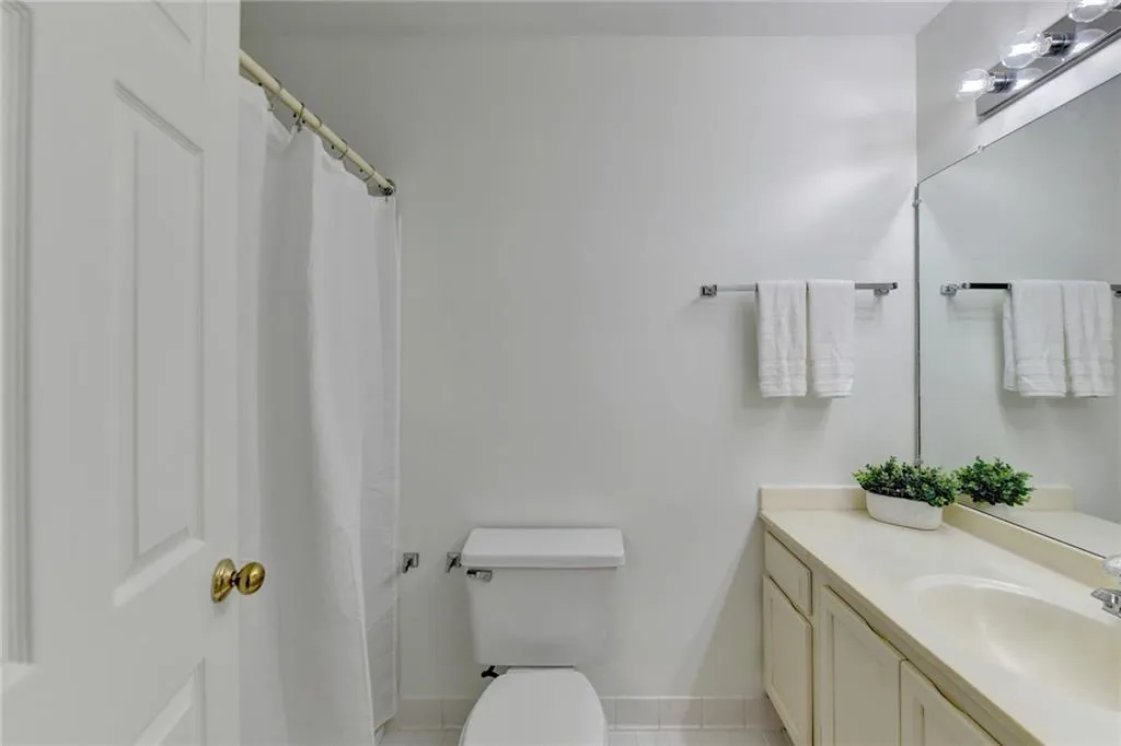 7500 Roswell Road Unit 65, Atlanta, Georgia 30350, 2 Bedrooms Bedrooms, ,2 BathroomsBathrooms,Residential,Sold,7500 Roswell Road Unit 65,7446802