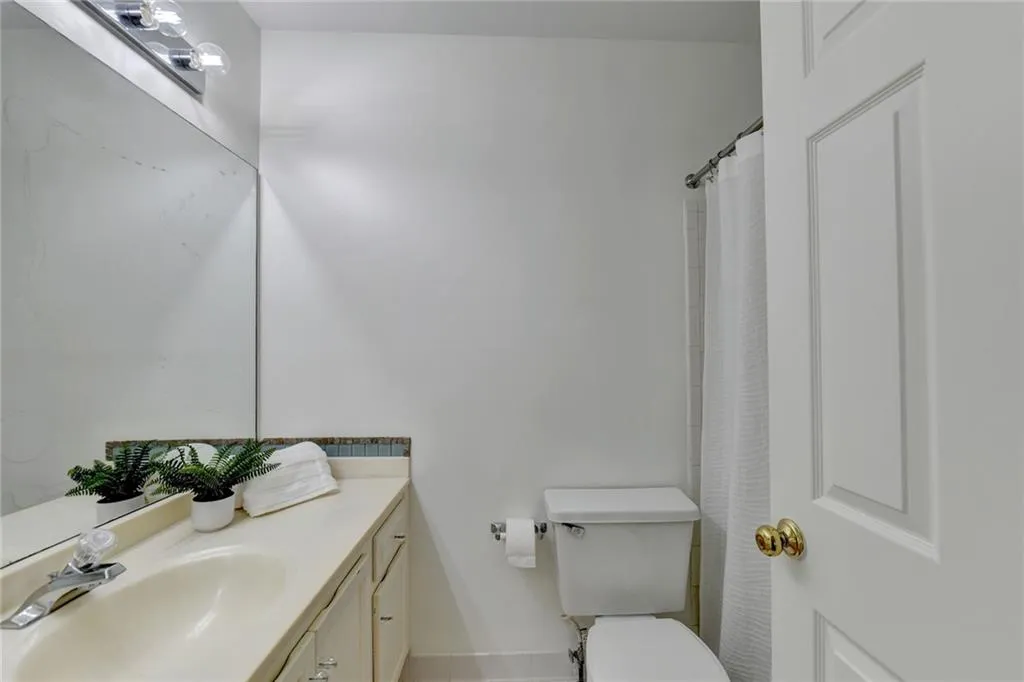 7500 Roswell Road Unit 65, Atlanta, Georgia 30350, 2 Bedrooms Bedrooms, ,2 BathroomsBathrooms,Residential,Sold,7500 Roswell Road Unit 65,7446802