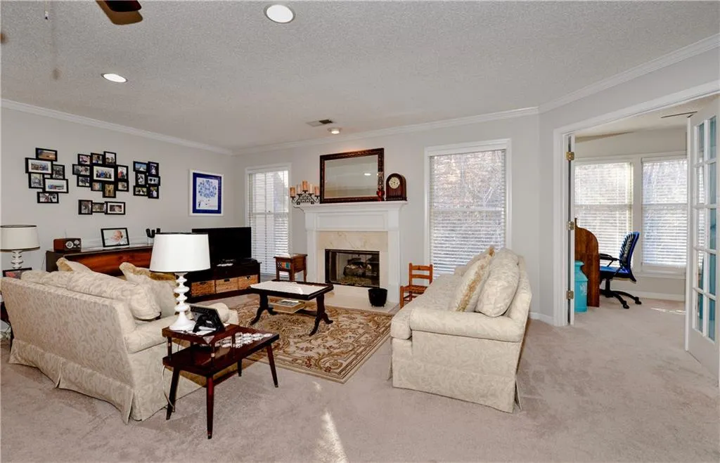 703 Bainbridge Drive Unit 703, Atlanta, Georgia 30327, 2 Bedrooms Bedrooms, ,2 BathroomsBathrooms,Residential,Sold,703 Bainbridge Drive Unit 703,6117194