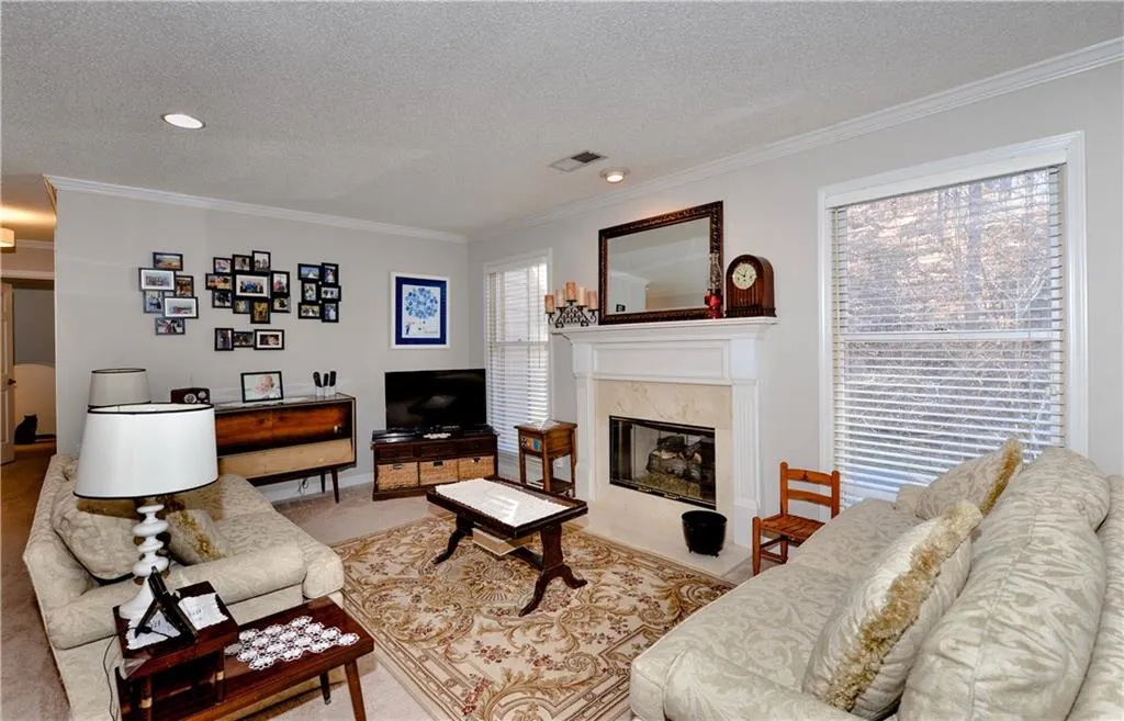 703 Bainbridge Drive Unit 703, Atlanta, Georgia 30327, 2 Bedrooms Bedrooms, ,2 BathroomsBathrooms,Residential,Sold,703 Bainbridge Drive Unit 703,6117194