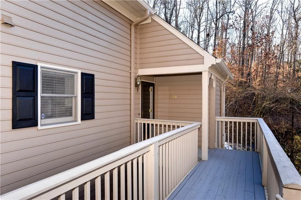703 Bainbridge Drive Unit 703, Atlanta, Georgia 30327, 2 Bedrooms Bedrooms, ,2 BathroomsBathrooms,Residential,Sold,703 Bainbridge Drive Unit 703,6117194