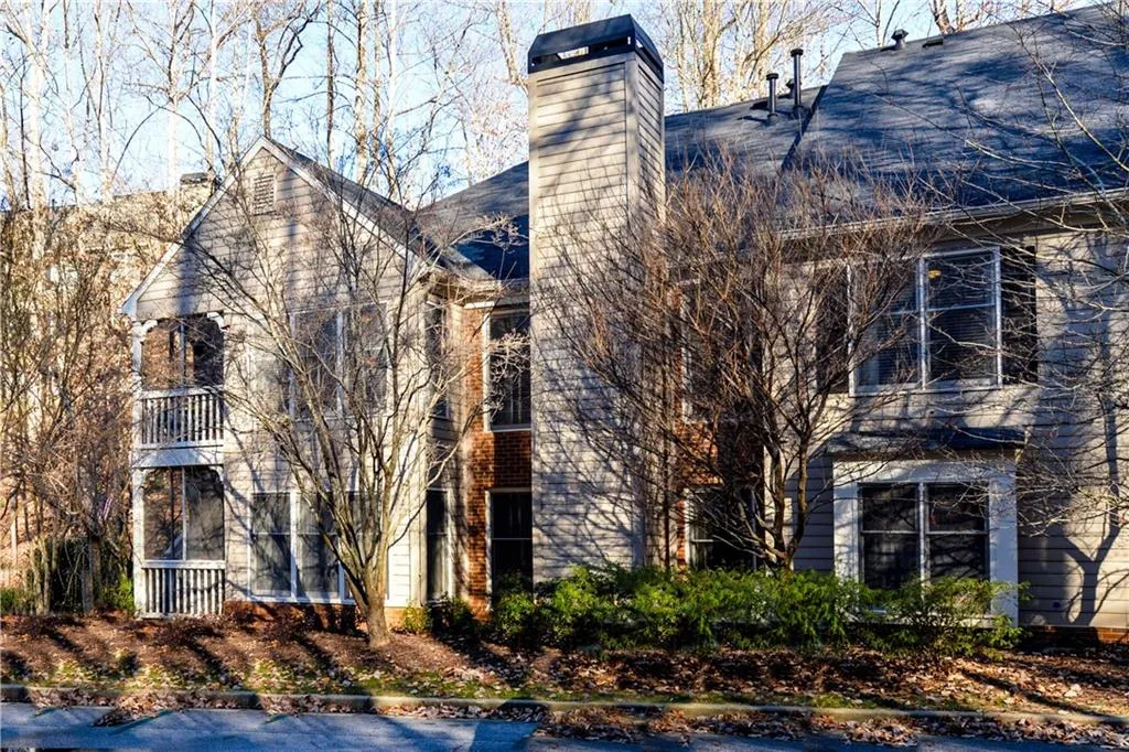703 Bainbridge Drive Unit 703, Atlanta, Georgia 30327, 2 Bedrooms Bedrooms, ,2 BathroomsBathrooms,Residential,Sold,703 Bainbridge Drive Unit 703,6117194