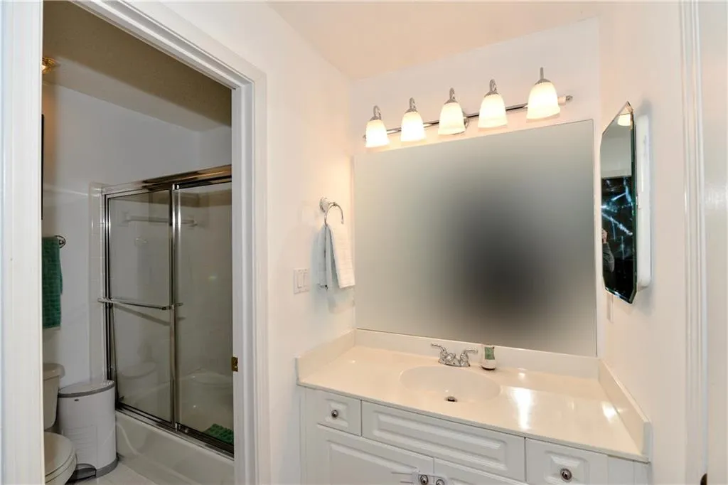 703 Bainbridge Drive Unit 703, Atlanta, Georgia 30327, 2 Bedrooms Bedrooms, ,2 BathroomsBathrooms,Residential,Sold,703 Bainbridge Drive Unit 703,6117194