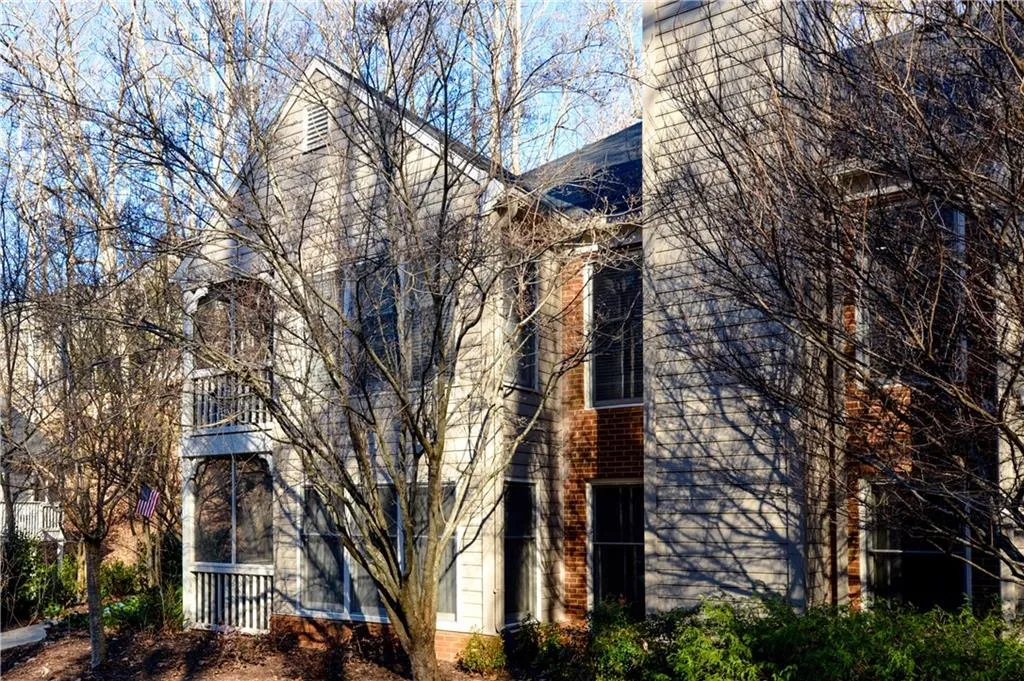 703 Bainbridge Drive Unit 703, Atlanta, Georgia 30327, 2 Bedrooms Bedrooms, ,2 BathroomsBathrooms,Residential,Sold,703 Bainbridge Drive Unit 703,6117194