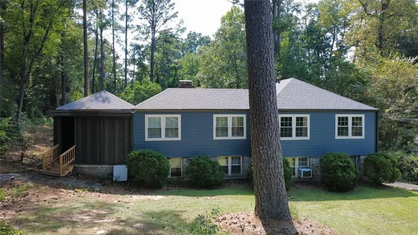 1276 Woods Circle Ne, Atlanta, Georgia 30324