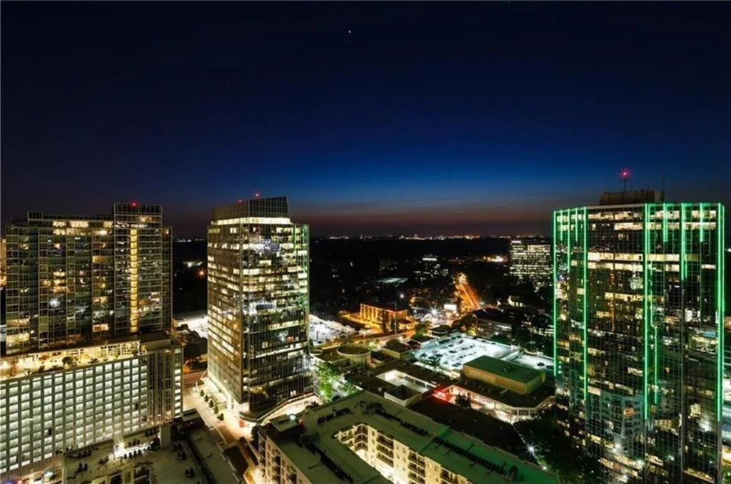 3324 Peachtree Road Ne Unit 2202, Atlanta, Georgia 30326, 2 Bedrooms Bedrooms, 0 ,2 BathroomsBathrooms,Residential,For Sale,3324 Peachtree Road Ne Unit 2202,7799645
