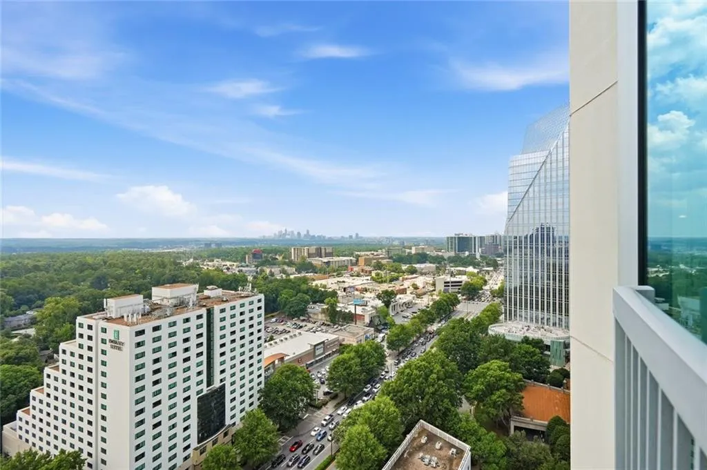 3324 Peachtree Road Ne Unit 2202, Atlanta, Georgia 30326, 2 Bedrooms Bedrooms, 0 ,2 BathroomsBathrooms,Residential,For Sale,3324 Peachtree Road Ne Unit 2202,7799645
