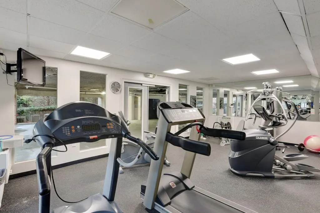 5559 Glenridge Drive Unit 1108, Atlanta, Georgia 30342, 1 Bedroom Bedrooms, ,1 BathroomBathrooms,Residential,Sold,5559 Glenridge Drive Unit 1108,5630764