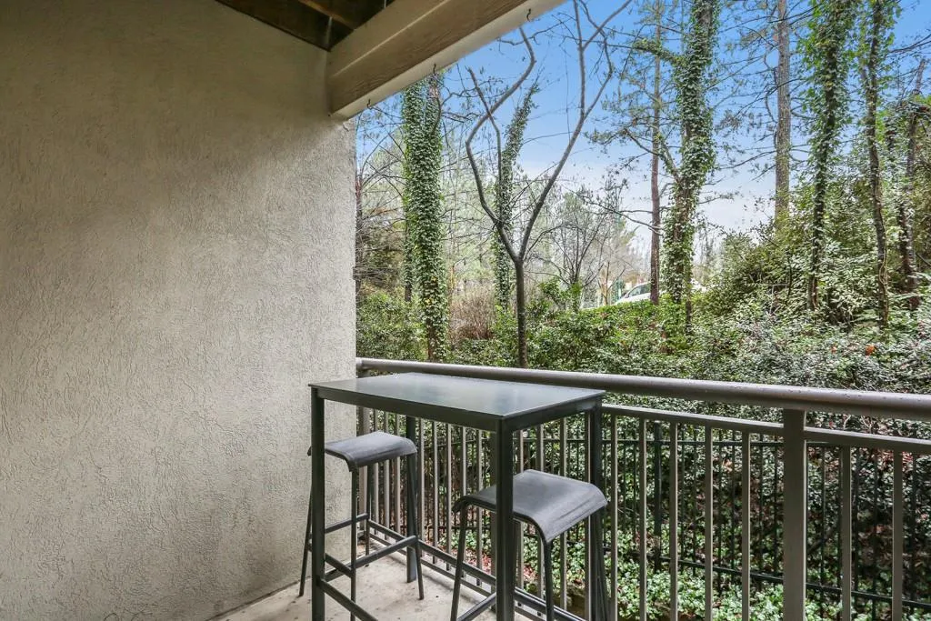 5559 Glenridge Drive Unit 1108, Atlanta, Georgia 30342, 1 Bedroom Bedrooms, ,1 BathroomBathrooms,Residential,Sold,5559 Glenridge Drive Unit 1108,5630764