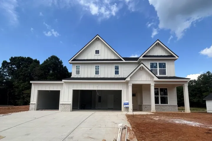 354 Flying Eagle Drive, Commerce, Georgia 30529