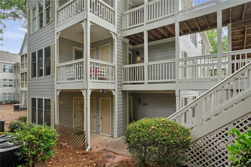 608 Abingdon Way, Atlanta, Georgia 30328, 2 Bedrooms Bedrooms, ,2 BathroomsBathrooms,Residential,Sold,608 Abingdon Way,7452787