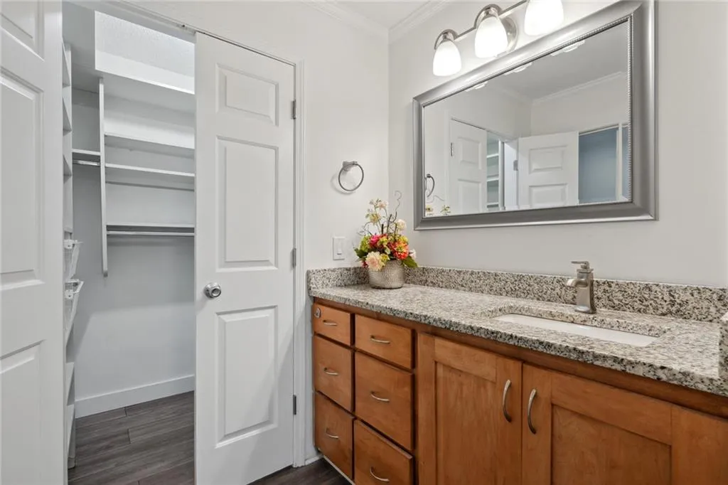 608 Abingdon Way, Atlanta, Georgia 30328, 2 Bedrooms Bedrooms, ,2 BathroomsBathrooms,Residential,Sold,608 Abingdon Way,7452787