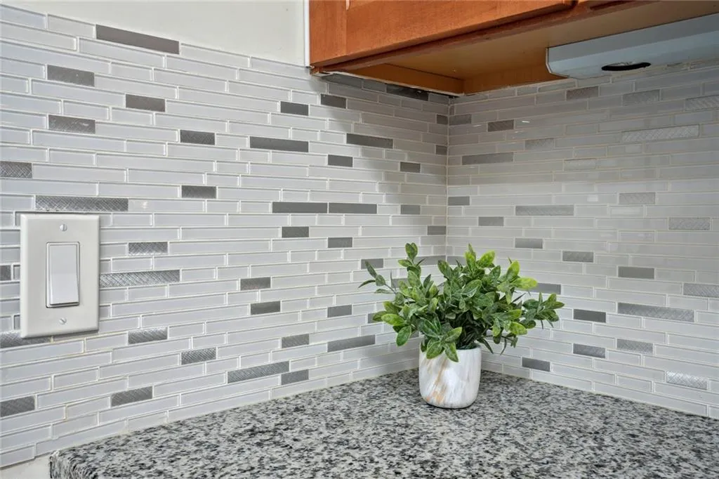 608 Abingdon Way, Atlanta, Georgia 30328, 2 Bedrooms Bedrooms, ,2 BathroomsBathrooms,Residential,Sold,608 Abingdon Way,7452787