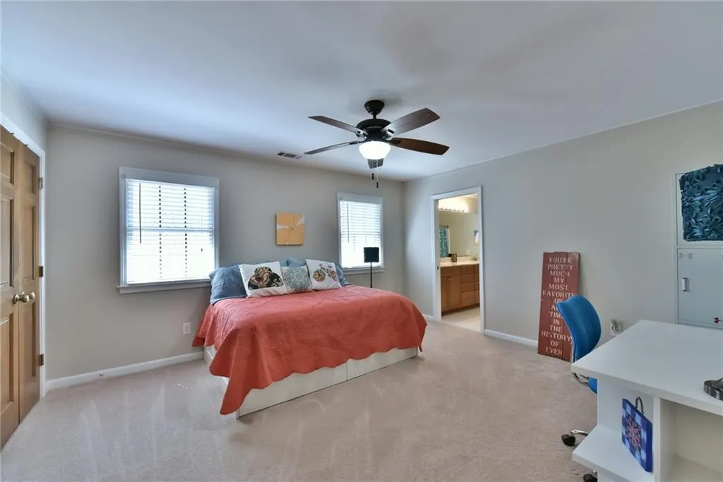 7410 Crompton Court N, Atlanta, Georgia 30350, 5 Bedrooms Bedrooms, ,4 BathroomsBathrooms,Residential,Sold,7410 Crompton Court N,5825836