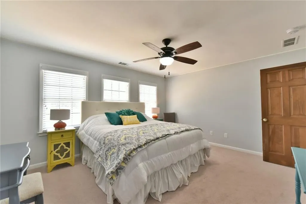 7410 Crompton Court N, Atlanta, Georgia 30350, 5 Bedrooms Bedrooms, ,4 BathroomsBathrooms,Residential,Sold,7410 Crompton Court N,5825836