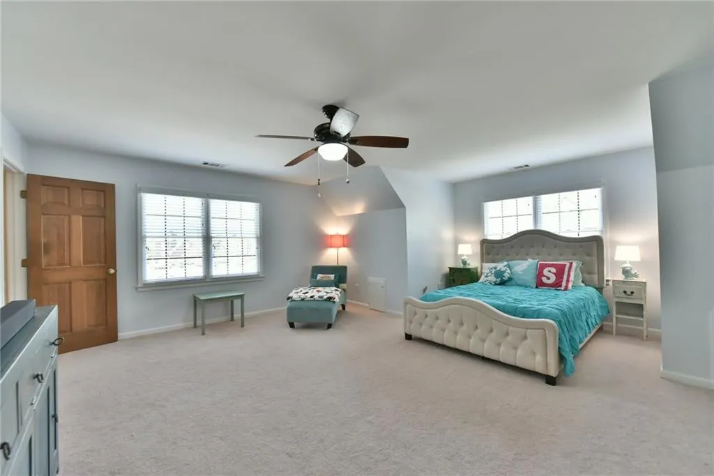 7410 Crompton Court N, Atlanta, Georgia 30350, 5 Bedrooms Bedrooms, ,4 BathroomsBathrooms,Residential,Sold,7410 Crompton Court N,5825836