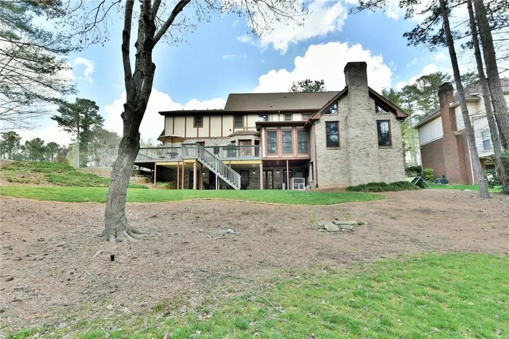 7410 Crompton Court N, Atlanta, Georgia 30350, 5 Bedrooms Bedrooms, ,4 BathroomsBathrooms,Residential,Sold,7410 Crompton Court N,5825836