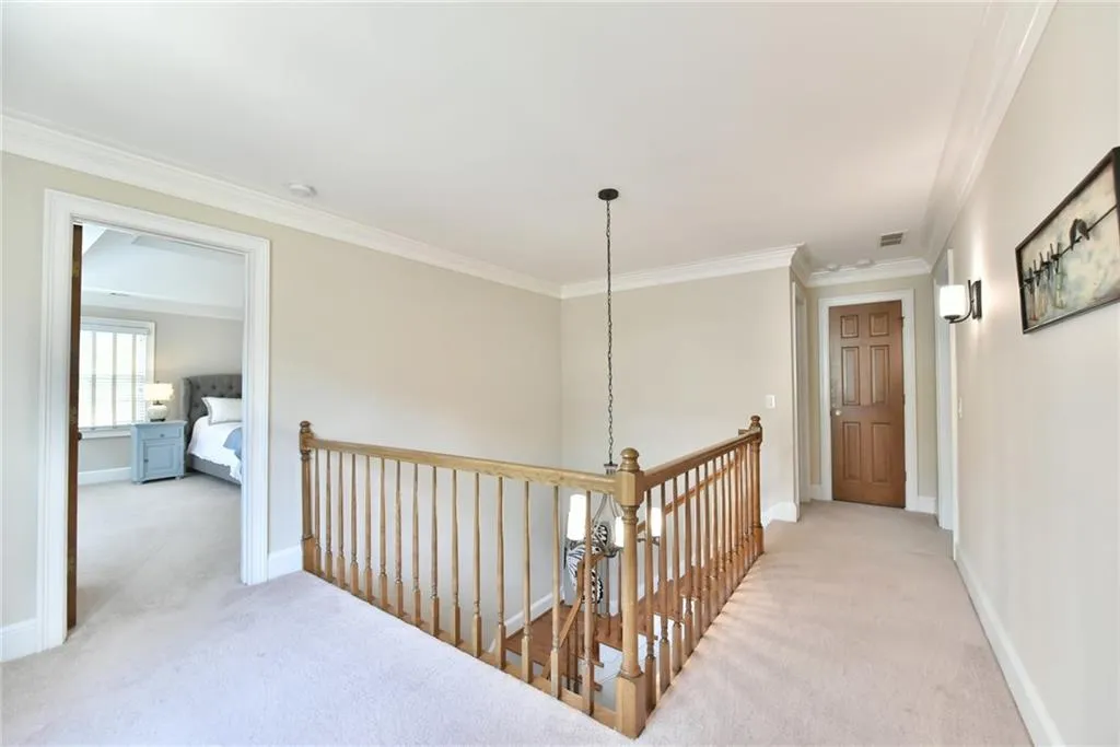 7410 Crompton Court N, Atlanta, Georgia 30350, 5 Bedrooms Bedrooms, ,4 BathroomsBathrooms,Residential,Sold,7410 Crompton Court N,5825836