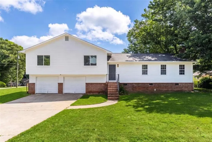 2250 Ridge Forest Drive, Grayson, Georgia 30017