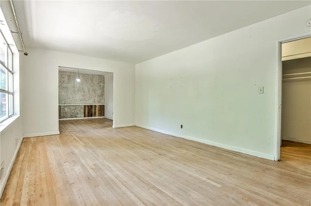 500 Brookfield Drive Ne, Sandy Springs, Georgia 30342, 3 Bedrooms Bedrooms, ,2 BathroomsBathrooms,Residential,Sold,500 Brookfield Drive Ne,7072422