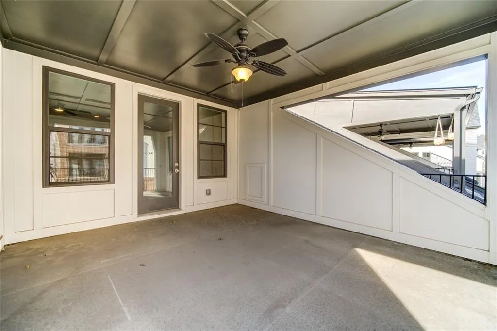 4512 Collins Avenue Unit 10, Atlanta, Georgia 30342, 4 Bedrooms Bedrooms, ,4 BathroomsBathrooms,Residential,Sold,4512 Collins Avenue Unit 10,6812831
