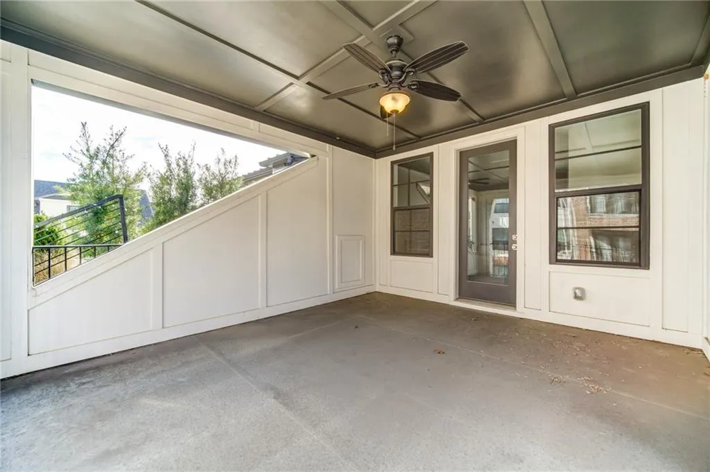 4512 Collins Avenue Unit 10, Atlanta, Georgia 30342, 4 Bedrooms Bedrooms, ,4 BathroomsBathrooms,Residential,Sold,4512 Collins Avenue Unit 10,6812831
