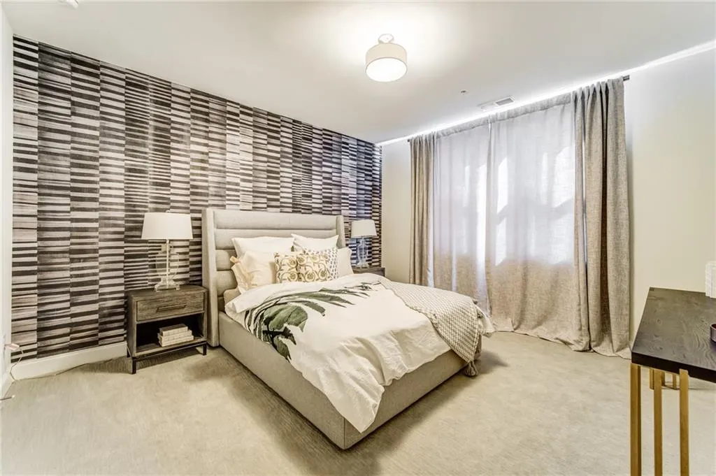 4512 Collins Avenue Unit 10, Atlanta, Georgia 30342, 4 Bedrooms Bedrooms, ,4 BathroomsBathrooms,Residential,Sold,4512 Collins Avenue Unit 10,6812831