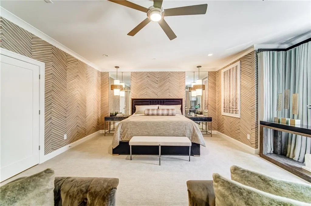 4512 Collins Avenue Unit 10, Atlanta, Georgia 30342, 4 Bedrooms Bedrooms, ,4 BathroomsBathrooms,Residential,Sold,4512 Collins Avenue Unit 10,6812831