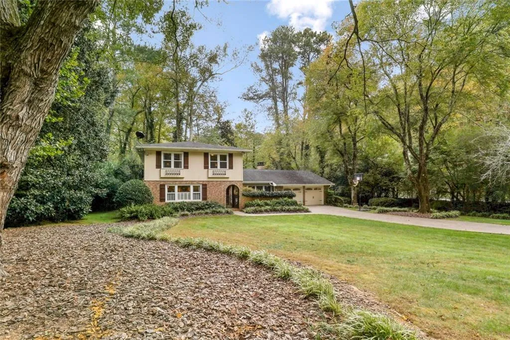 540 Tanacrest Drive, Sandy Springs, Georgia 30328, 3 Bedrooms Bedrooms, ,2 BathroomsBathrooms,Residential,Sold,540 Tanacrest Drive,6962905