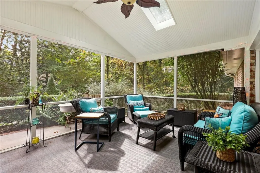 540 Tanacrest Drive, Sandy Springs, Georgia 30328, 3 Bedrooms Bedrooms, ,2 BathroomsBathrooms,Residential,Sold,540 Tanacrest Drive,6962905