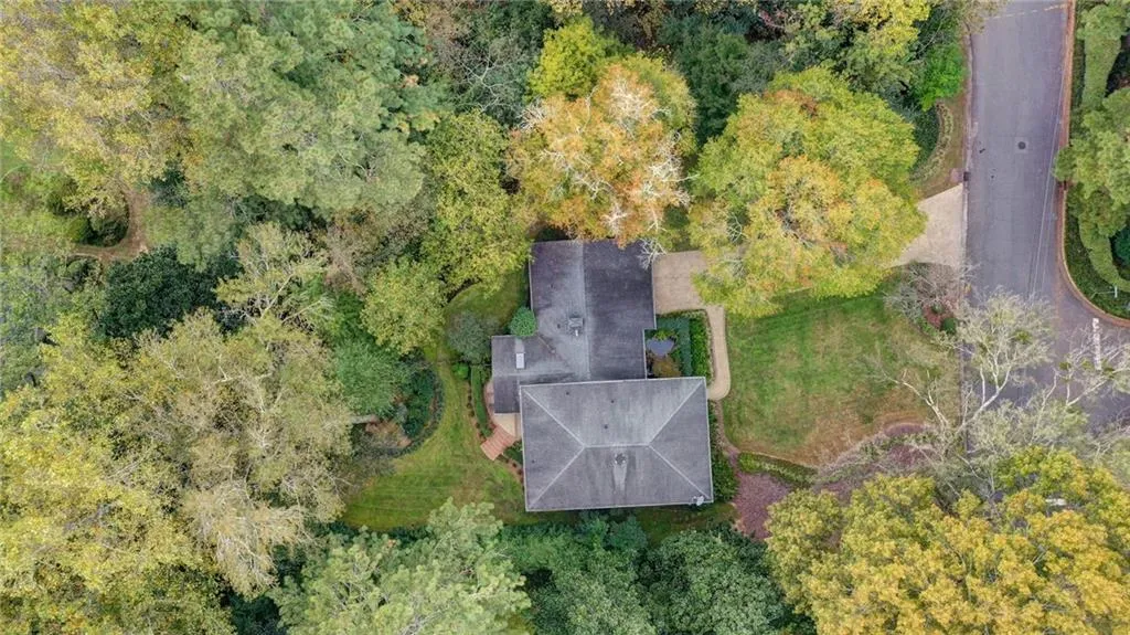 540 Tanacrest Drive, Sandy Springs, Georgia 30328, 3 Bedrooms Bedrooms, ,2 BathroomsBathrooms,Residential,Sold,540 Tanacrest Drive,6962905