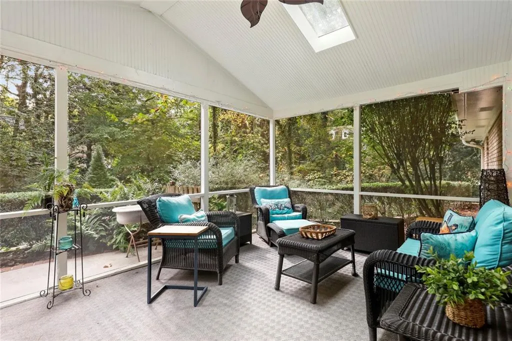 540 Tanacrest Drive, Sandy Springs, Georgia 30328, 3 Bedrooms Bedrooms, ,2 BathroomsBathrooms,Residential,Sold,540 Tanacrest Drive,6962905