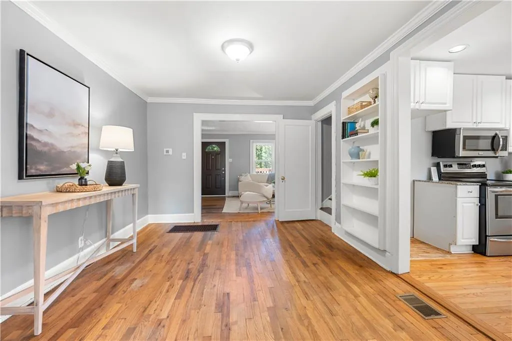 1938 Maywood Place Nw, Atlanta, Georgia 30318, 4 Bedrooms Bedrooms, ,2 BathroomsBathrooms,Residential,For Sale,1938 Maywood Place Nw,7640703