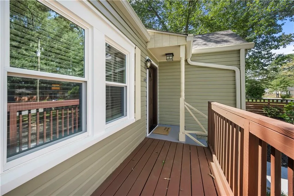 1938 Maywood Place Nw, Atlanta, Georgia 30318, 4 Bedrooms Bedrooms, ,2 BathroomsBathrooms,Residential,For Sale,1938 Maywood Place Nw,7640703