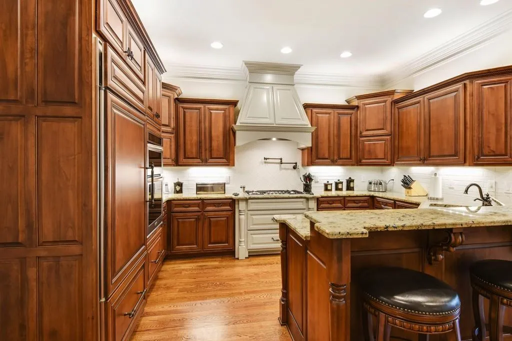 34 High Top Circle, Sandy Springs, Georgia 30328, 6 Bedrooms Bedrooms, ,6 BathroomsBathrooms,Residential,Sold,34 High Top Circle,5893658
