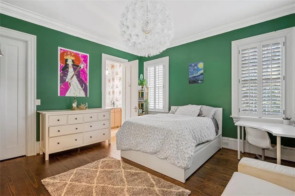 990 The 16th Fairway, Sandy Springs, Georgia 30350, 7 Bedrooms Bedrooms, ,6 BathroomsBathrooms,Residential,Sold,990 The 16th Fairway,6963820