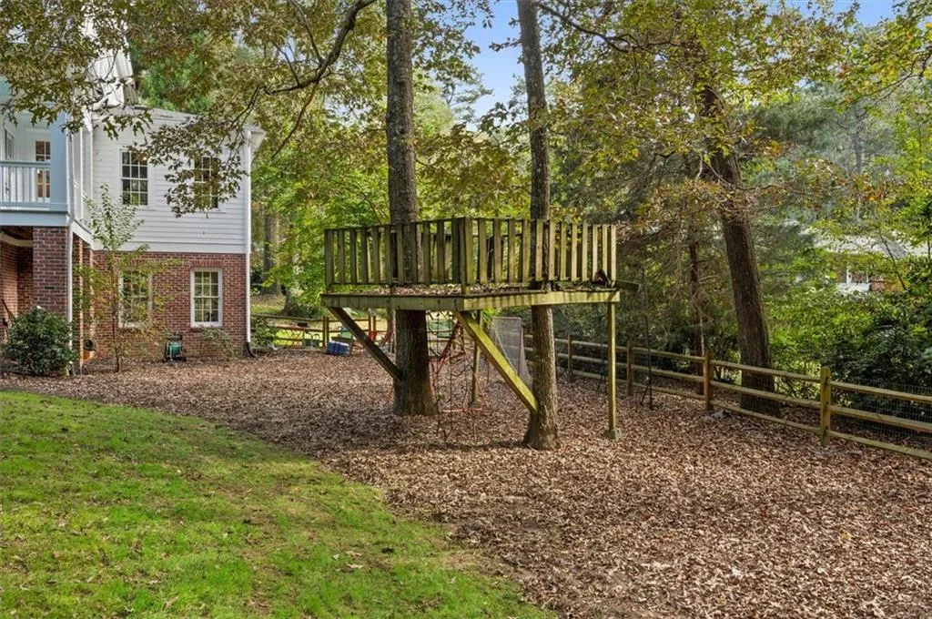 990 The 16th Fairway, Sandy Springs, Georgia 30350, 7 Bedrooms Bedrooms, ,6 BathroomsBathrooms,Residential,Sold,990 The 16th Fairway,6963820