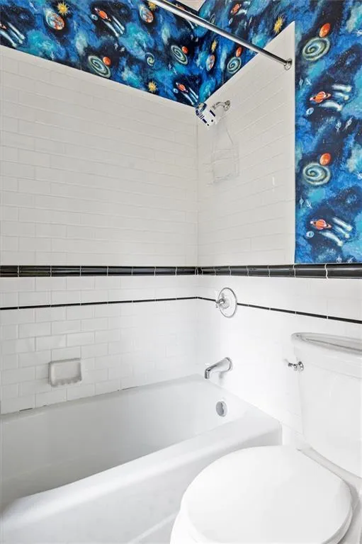 990 The 16th Fairway, Sandy Springs, Georgia 30350, 7 Bedrooms Bedrooms, ,6 BathroomsBathrooms,Residential,Sold,990 The 16th Fairway,6963820