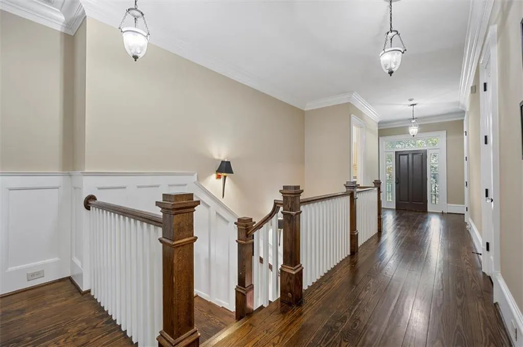 990 The 16th Fairway, Sandy Springs, Georgia 30350, 7 Bedrooms Bedrooms, ,6 BathroomsBathrooms,Residential,Sold,990 The 16th Fairway,6963820