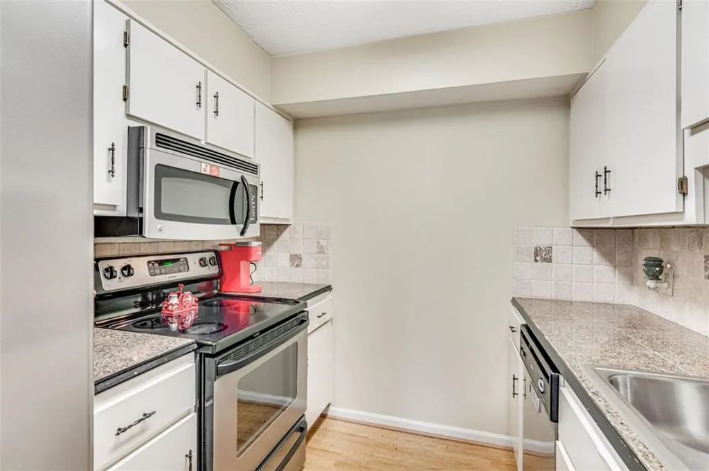 475 Mount Vernon Highway Ne Unit#c129, Sandy Springs, Georgia 30328, 1 Bedroom Bedrooms, ,1 BathroomBathrooms,Residential,Sold,475 Mount Vernon Highway Ne Unit#c129,7165543