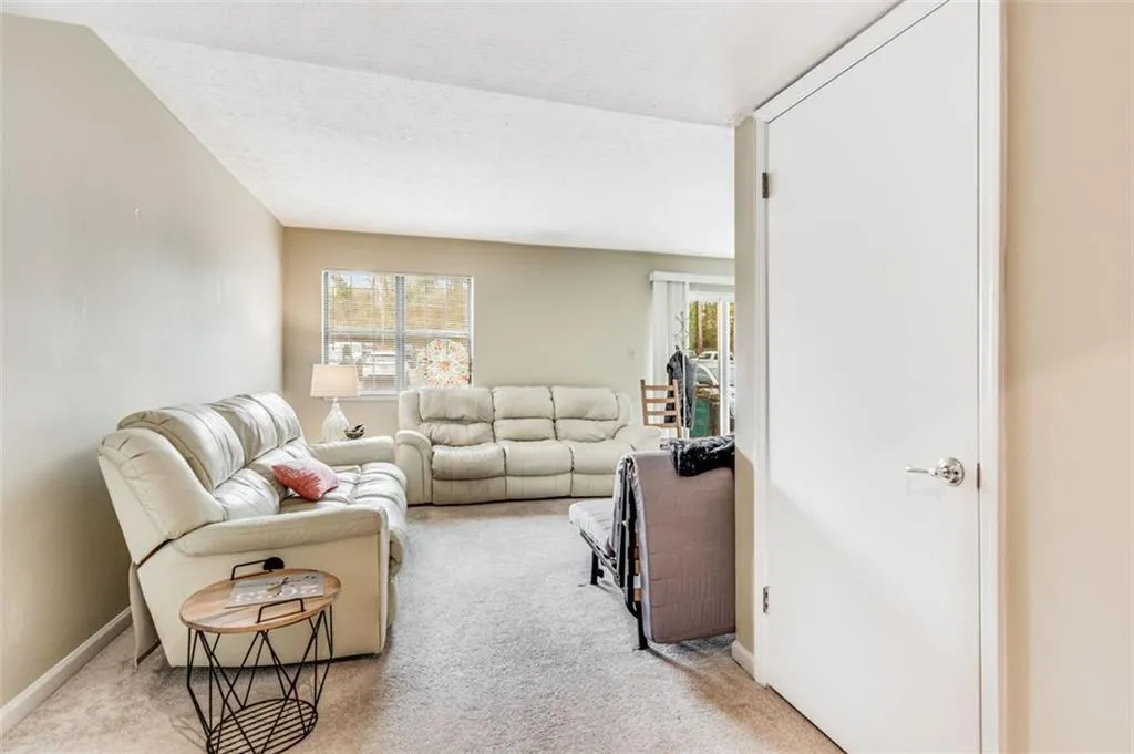 475 Mount Vernon Highway Ne Unit#c129, Sandy Springs, Georgia 30328, 1 Bedroom Bedrooms, ,1 BathroomBathrooms,Residential,Sold,475 Mount Vernon Highway Ne Unit#c129,7165543